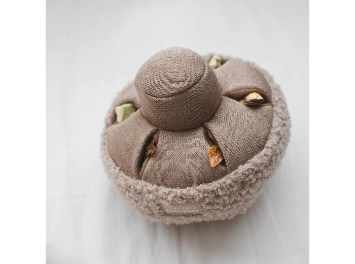 WHOLESALE GUU//OAT//NOSEWORK MUSHROOM//ENRICHMENT DOG TOY Medium