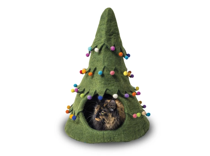 Holiday Tree Wool Pet Cave White