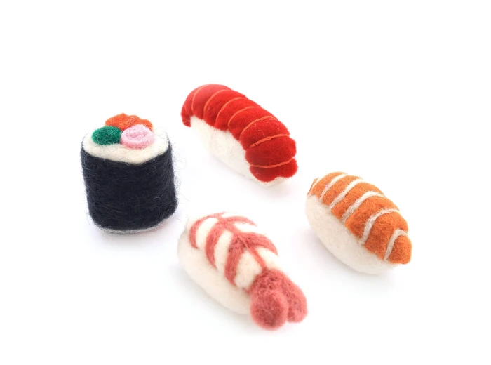 Sushi Cat Toy, California Roll