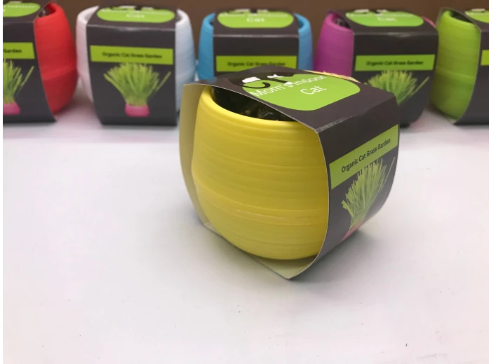 Cat Grass Ball Red