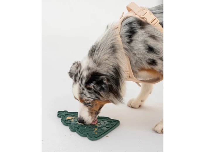 Christmas Tree Enrichment Lick Mat with Silicone Spatula
