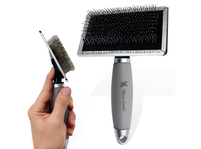 Gel-Handle Slicker Brush