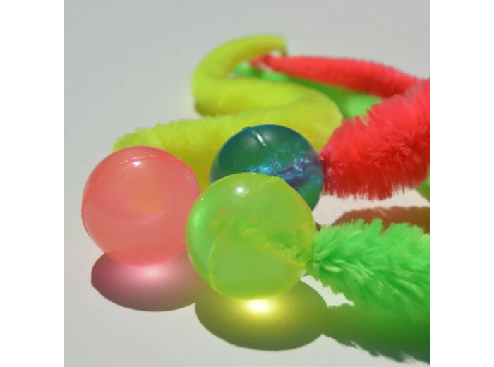 Wiggly Glow - Glow in the Dark Cat Toy Bouncy Ball In poly bag with 4 x 2 header card