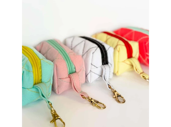 Mini Quilted Bags, Dog Bag Holder, Zipper Bag, Mini Bag Blue